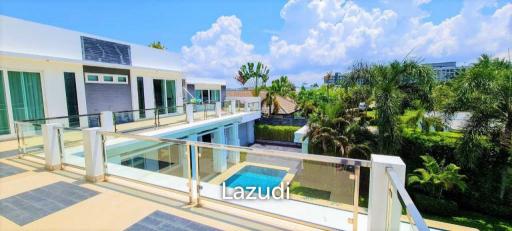 6 Bedroom Palm Oasis Villa For Sale in Pattaya