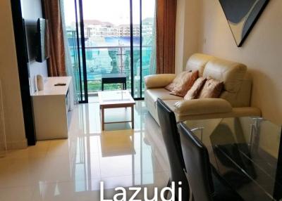 2 Beds 62 SQ.M The Axis Condo for Rent