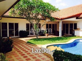 Freeway Villa For Sale in East Pattaya