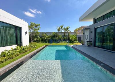 3 Bedrooms House in The Prospect Villa East Pattaya H010302