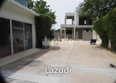 Superb building plot with Land For sale in Jomtien