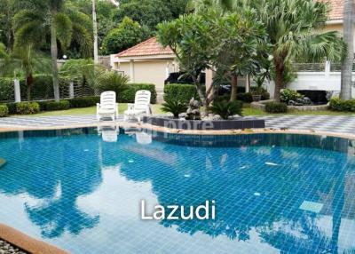 ขายบ้านเดี่ยวสระว่ายน้ำส่วนตัวและอ่างจากุชชี่  Miami Pool Villa มาบประชัน
