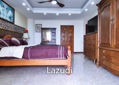 3 Bed 2 Bath 172 SQ,M. Park Beach Condo