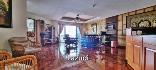 3 Bed 2 Bath 172 SQ,M. Park Beach Condo