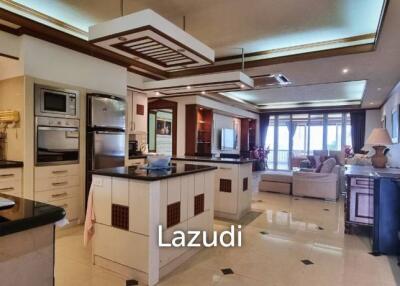 3 Beds 2 Baths 202 SQ.M Baan Somprasong Condo