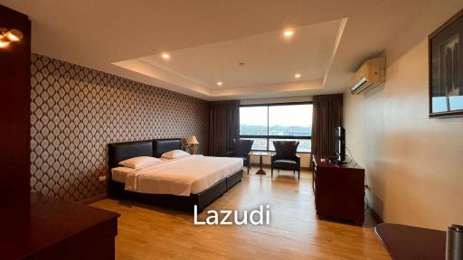 Prime Investment Opportunity: Luxurious 3-Star Aparthotel for Sale in Central Pattaya, Thailand
