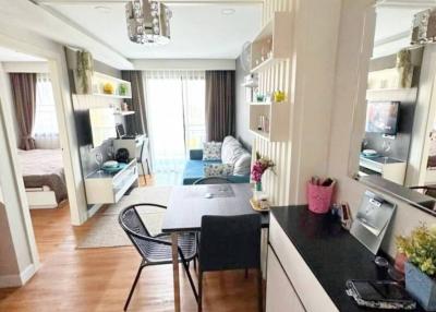 1 Bed 1 Bath 35 SQ.M Dusit Grand Park 1