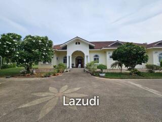 3 Bed 3 Bath 450 SQ.M Villa in East Pattaya