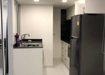 1 Bedroom 1 Bathroom 59 SQ.M Pattaya Beach Condo