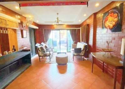 3 Bedroom 2 Bathroom 283 SQ.M Villa in North Pattaya