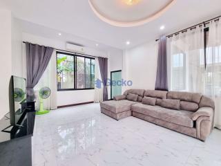 3 Bedrooms House East Pattaya H008528