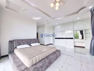 3 Bedrooms House East Pattaya H008528