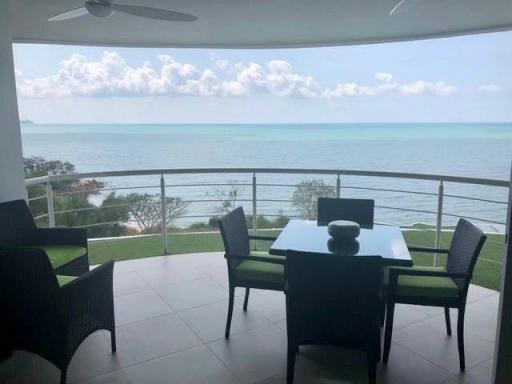 3 Bedrooms Corner Apartment With Sea View In Na Jomtien  For Sale