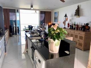 3 Bedrooms Corner Apartment with Sea View In Na Jomtien For Sale