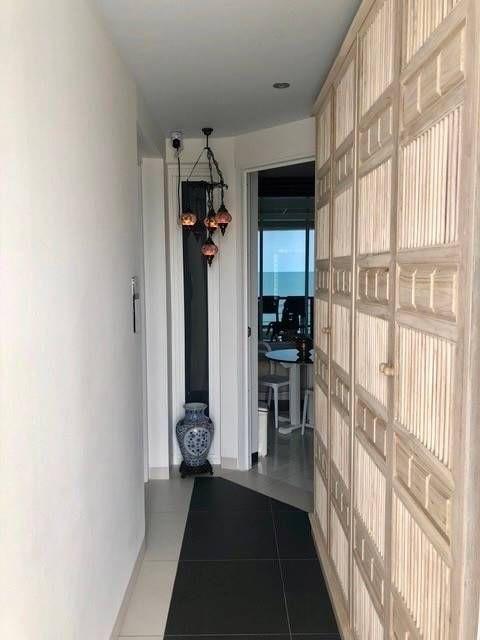 3 Bedrooms Corner Apartment with Sea View In Na Jomtien For Sale