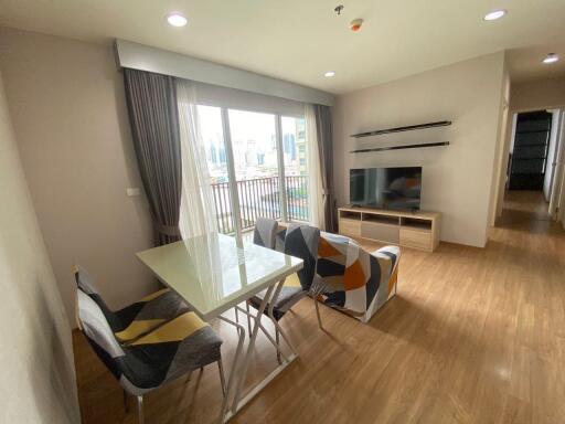 Fuse Chan-Sathorn 2-Bedroom 2-Bathroom Fully-Furnished Condo for Rent