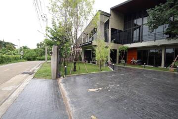 house for sale, new house, 196 sq m., Bang Rak Noi, Ratchaphruek-Sai Ma. The usable area in the