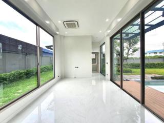 house for sale near Robinson Ratchaphruek, New Modern Living, luxury home style, warm tones, Modern