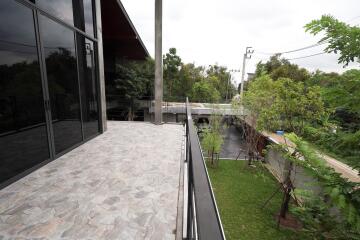 house for sale, new house, 196 sq m., Bang Rak Noi, Ratchaphruek-Sai Ma. The usable area in the