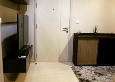 Life Sukhumvit 48 1-Bedroom 1-Bathroom Fully-Furnished Condo for Rent