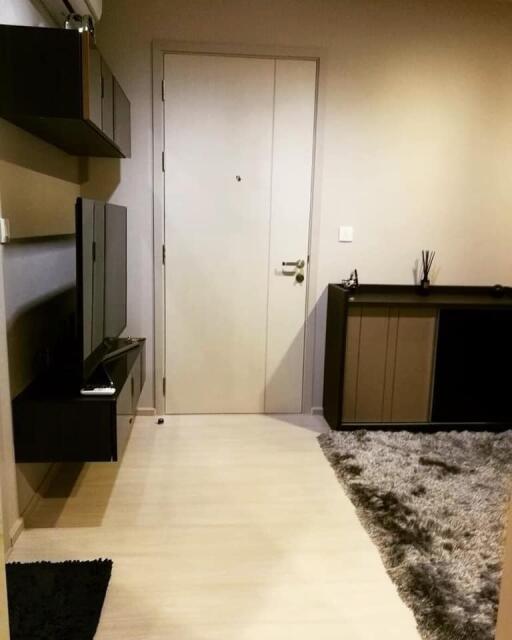 Life Sukhumvit 48 1-Bedroom 1-Bathroom Fully-Furnished Condo for Rent