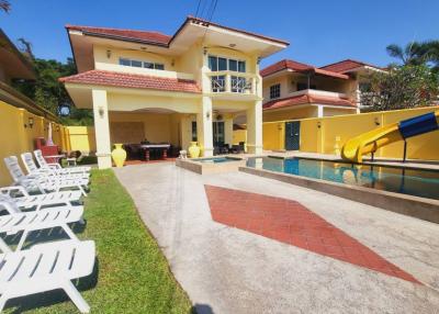 Two Storey Pool Villa in View Point Villa Jomtien For Sale