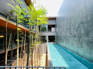 house for sale in Lat Phrao 71 area with private swimming pool, beautifully decorated, ready to