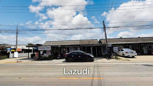 Land and Comercial Business for sale