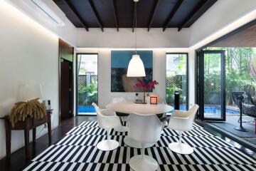 REDUCED 5M Oasis Escape in the heart of Sukhumvit..  5+ bedrooms, 2 houses, and a pool. For Foreigners too! - 920071001-10966