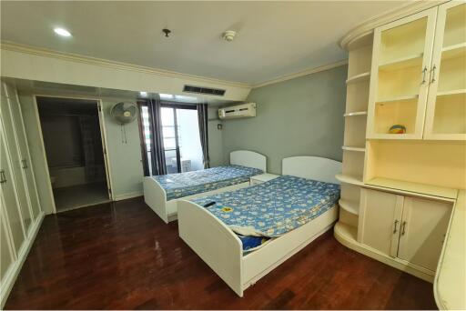 Condo in Prime Sukhumvit High Floor