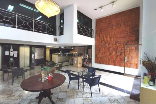 Apartment Building with Office Space for Sale - Ladproa/Ramkhamhaeng area