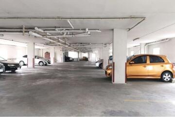 Apartment Building with Office Space for Sale - Ladproa/Ramkhamhaeng area