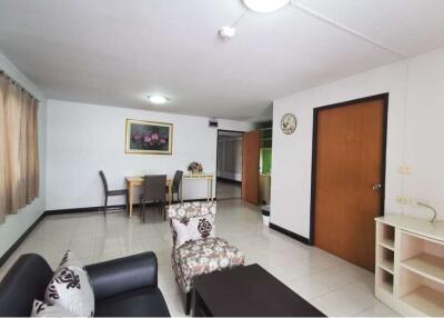 Apartment Building with Office Space for Sale - Ladproa/Ramkhamhaeng area