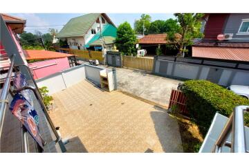 Lake Side Court 3 Two Storey House Private Pool