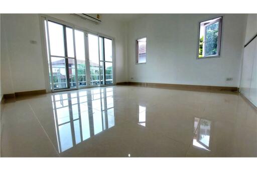 Lake Side Court 3 Two Storey House Private Pool