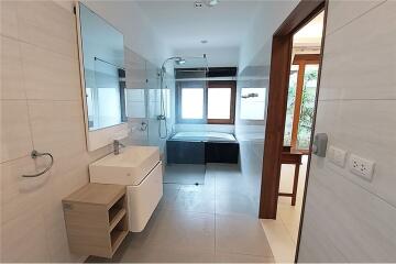 Beautiful 4 Bedroom Pool Villa in Jomtien - 920471009-30