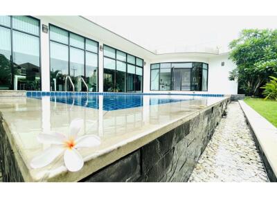 A Modern Single House with Private Pool for Sale - 920471001-67