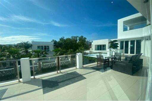 Luxury 5 bedroom Palm Oasis Pool Villa for sale - 920471001-647