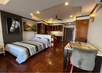 Park Beach Condominium 2 Bedroom condo For Sale - 920471001-924