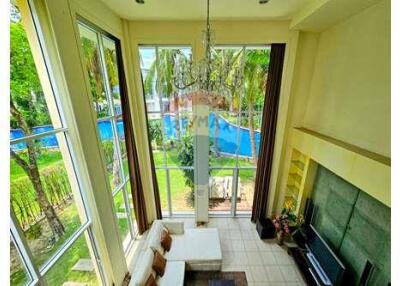 Blue Lagoon Residences Private Villa 3 Bed 4 Bath For Sale