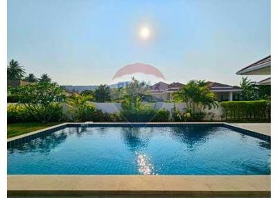 3 Bed 2 Bath Private Modern Villa in Hua Hin Soi 88 For Sale