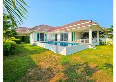 3 Bed 2 Bath Private Modern Villa in Hua Hin Soi 88 For Sale