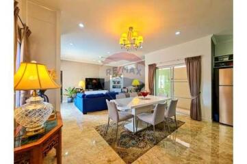 3 Bed 2.5 Bath Nice Villa Hua Hin Soi 6 For Sale