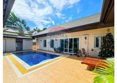 3 Bed 2.5 Bath Nice Villa Hua Hin Soi 6 For Sale