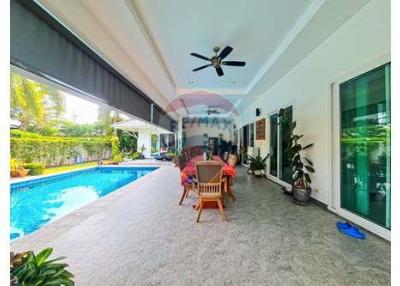 5 Bed 5 Bath Modern Villa in Hua Hin, Cha-Am For Sale