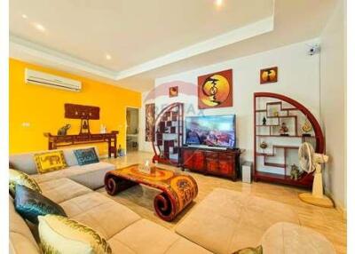 Private Villa in a Peaceful Environment in Hua Hin Soi 70 For Sale