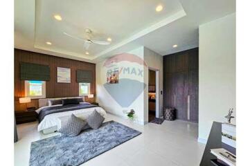 Brand New Luxury Pool Villa (Type A) in Hua Hin Soi 112 For Sale