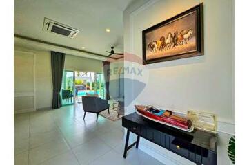 Brand New Luxury Pool Villa (Type A) in Hua Hin Soi 112 For Sale