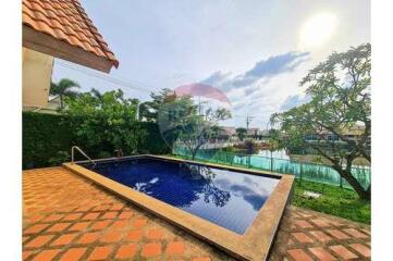 3 Bed 2 Bath Stunning Lake View Villa in Hua Hin Soi 112 For Sale