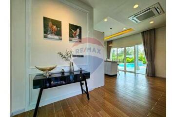 Brand New Luxury Pool Villa (Type B) in Hua Hin Soi 112 For Sale